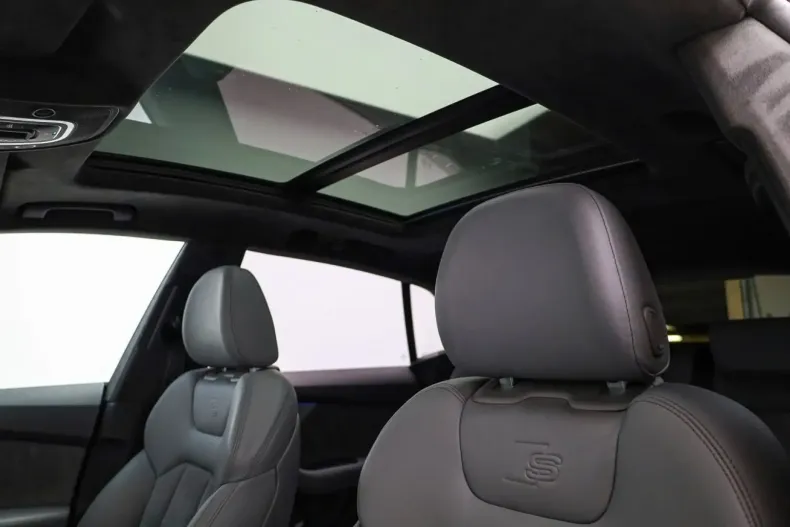 Audi Q8 din 2020 cu 88.600 km - oferta AUD125870 - foto 12