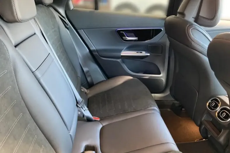 Mercedes-Benz GLC 220 din 2023 cu 13.397 km - oferta MER125871 - foto 11