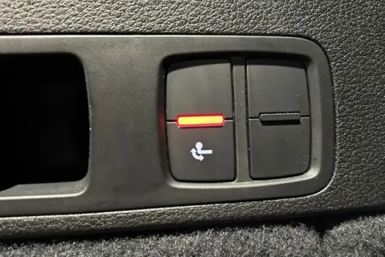 Audi Q5 din 2021 cu 66.600 km - oferta AUD125876 - foto 25