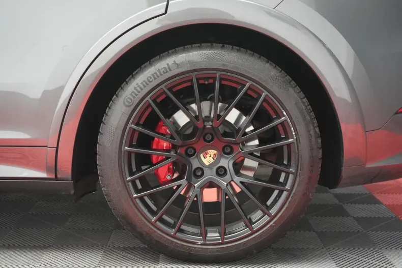 Porsche Cayenne din 2022 cu 52.690 km - oferta POR125879 - foto 4