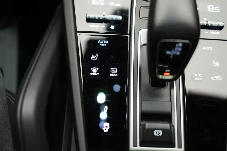 Porsche Cayenne din 2022 cu 52.690 km - oferta POR125879 - foto 21