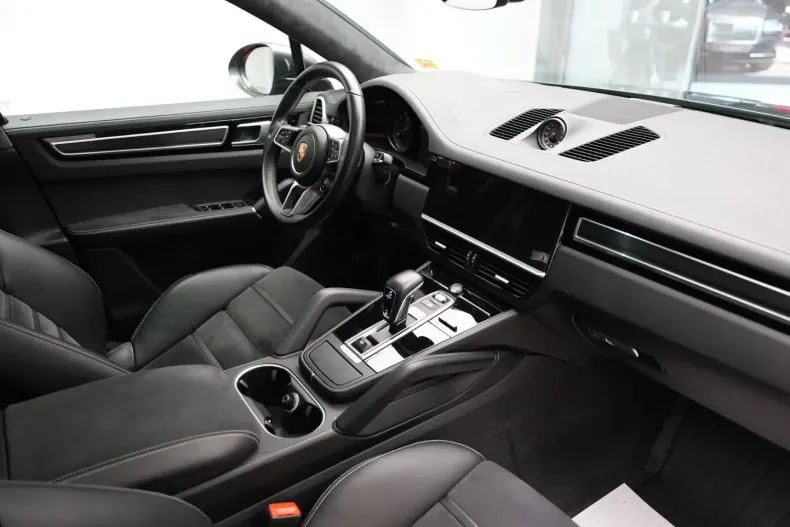 Porsche Cayenne din 2022 cu 52.690 km - oferta POR125879 - foto 22