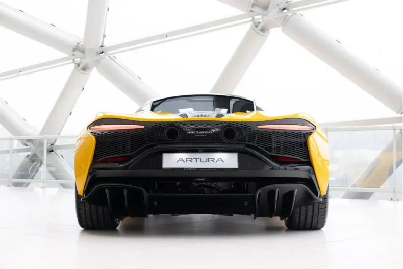 McLaren Artura din 2023 cu 20.000 km - oferta MCL125882 - foto 10