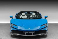 Ferrari SF90 din 2023 cu 3.900 km - oferta FER125884 - foto 8