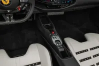 Ferrari SF90 din 2023 cu 3.900 km - oferta FER125884 - foto 13