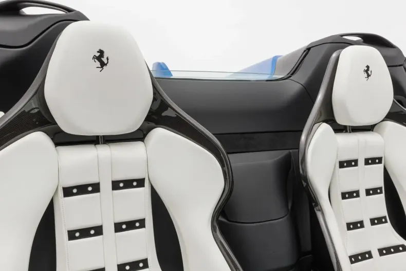 Ferrari SF90 din 2023 cu 3.900 km - oferta FER125884 - foto 18