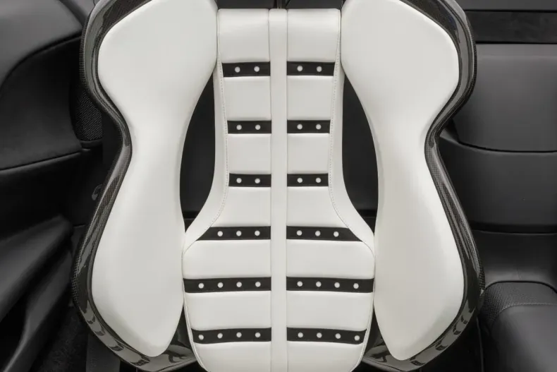 Ferrari SF90 din 2023 cu 3.900 km - oferta FER125884 - foto 19