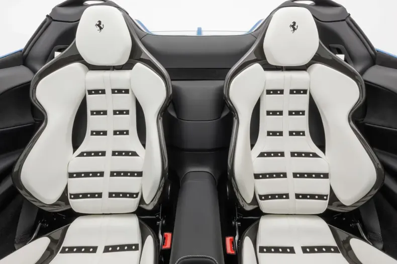 Ferrari SF90 din 2023 cu 3.900 km - oferta FER125884 - foto 20