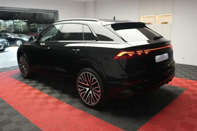 Audi Q8 din 2024 cu 5.500 km - oferta AUD125887 - foto 7