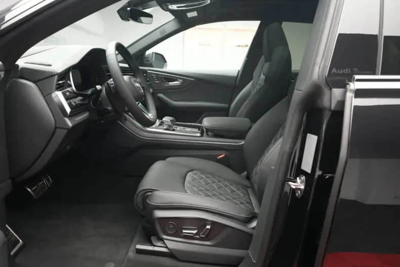 Audi Q8 din 2024 cu 5.500 km - oferta AUD125887 - foto 15