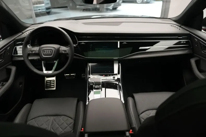 Audi Q8 din 2024 cu 5.500 km - oferta AUD125887 - foto 16