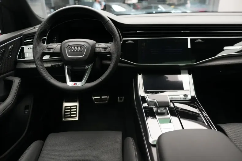 Audi Q8 din 2024 cu 5.500 km - oferta AUD125887 - foto 18