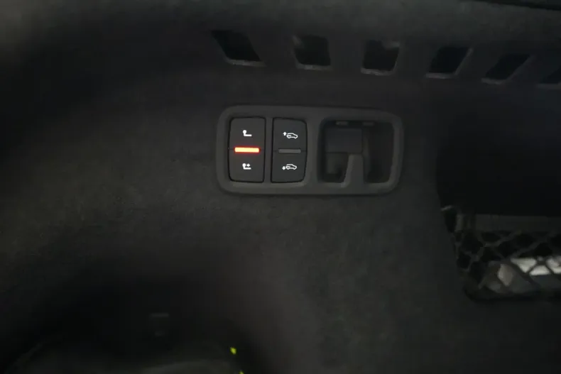 Audi Q8 din 2024 cu 5.500 km - oferta AUD125887 - foto 20