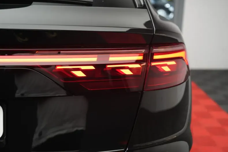 Audi Q8 din 2024 cu 5.500 km - oferta AUD125887 - foto 27