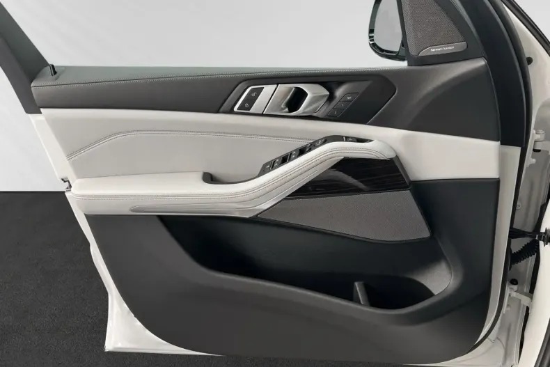 BMW X5 din 2023 cu 11.973 km - oferta BMW125892 - foto 11