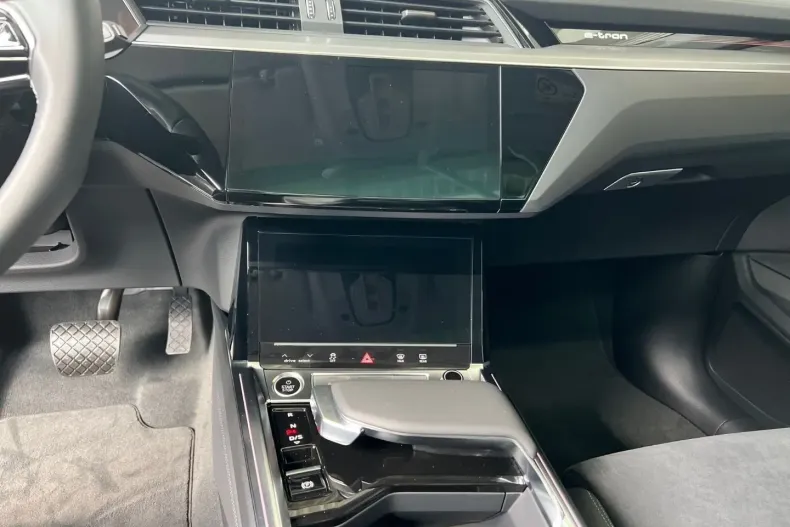 Audi Q8 e-tron din 2023 cu 41.000 km - oferta AUD125895 - foto 6