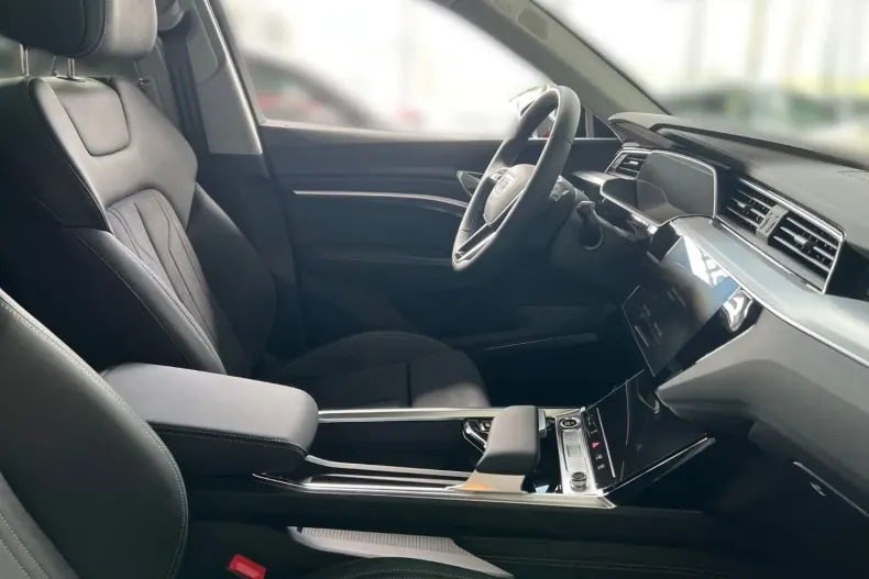 Audi Q8 e-tron din 2023 cu 41.000 km - oferta AUD125895 - foto 15