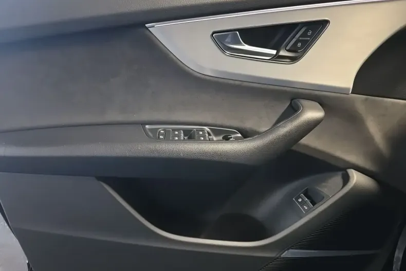 Audi Q8 din 2021 cu 50.985 km - oferta AUD125896 - foto 11