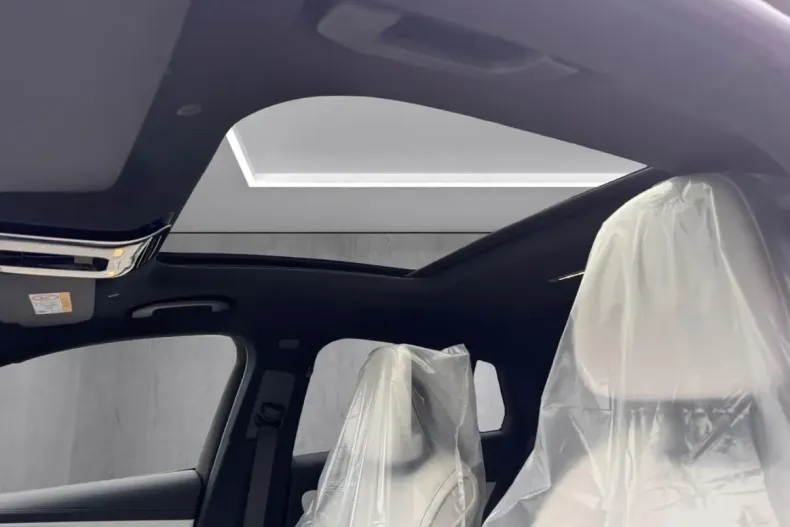 Mercedes-Benz GLC 300 din 2024 cu 100 km - oferta MER125899 - foto 14