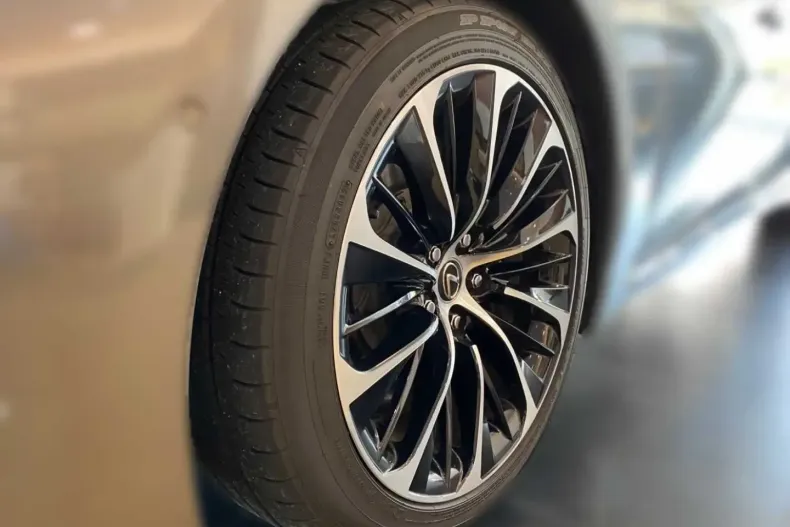 Lexus LS 500 din 2023 cu 14.000 km - oferta LEX125903 - foto 12