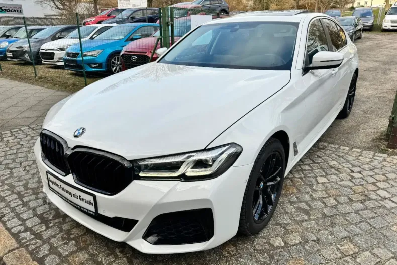 BMW 520 din 2022 cu 11.200 km - oferta BMW125904 - foto 1