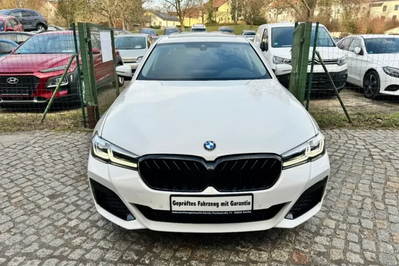 BMW 520 din 2022 cu 11.200 km - oferta BMW125904 - foto 2