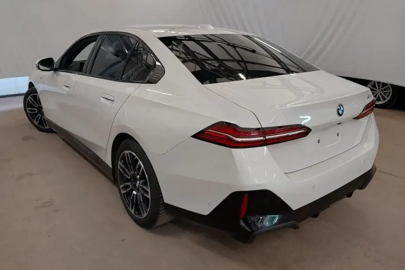 BMW 520 din 2023 cu 28.263 km - oferta BMW125911 - foto 5