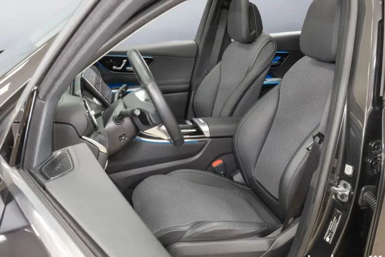 Mercedes-Benz GLC 200 din 2022 cu 11.871 km - oferta MER125914 - foto 12