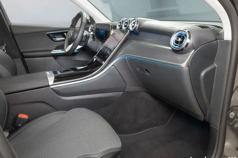 Mercedes-Benz GLC 200 din 2022 cu 11.871 km - oferta MER125914 - foto 16