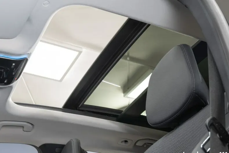 Mercedes-Benz GLC 200 din 2022 cu 11.871 km - oferta MER125914 - foto 21