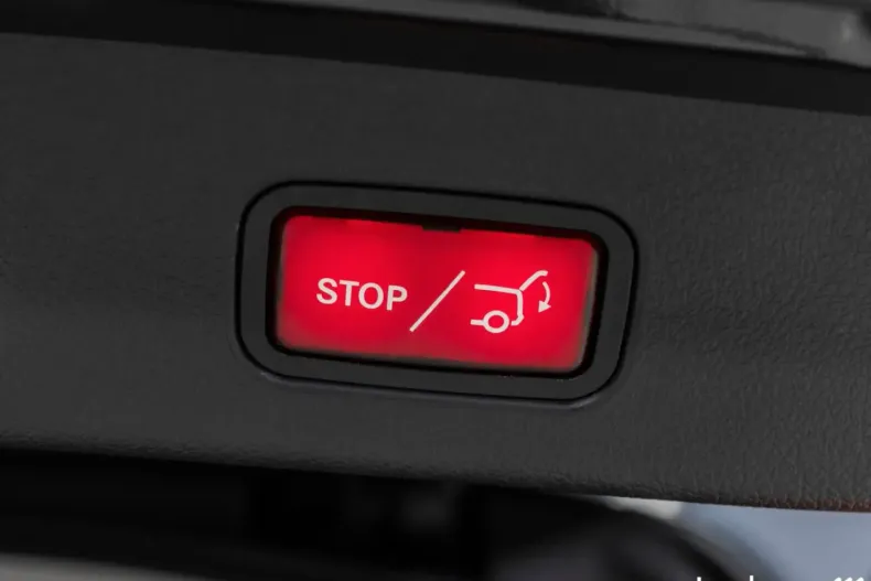 Mercedes-Benz GLC 200 din 2022 cu 11.871 km - oferta MER125914 - foto 26