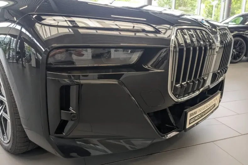 BMW 740 din 2023 cu 26.446 km - oferta BMW125917 - foto 3