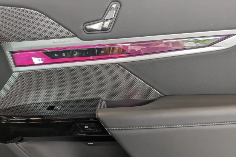 BMW 740 din 2023 cu 26.446 km - oferta BMW125917 - foto 14