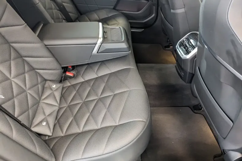 BMW 740 din 2023 cu 26.446 km - oferta BMW125917 - foto 16