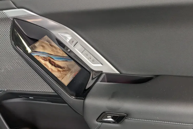 BMW 740 din 2023 cu 26.446 km - oferta BMW125917 - foto 18