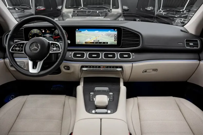 Mercedes-Benz GLE 400 din 2023 cu 9.800 km - oferta MER125918 - foto 8