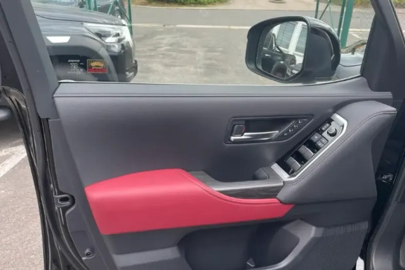 Toyota Land Cruiser din 2024 cu 10 km - oferta TOY125919 - foto 8