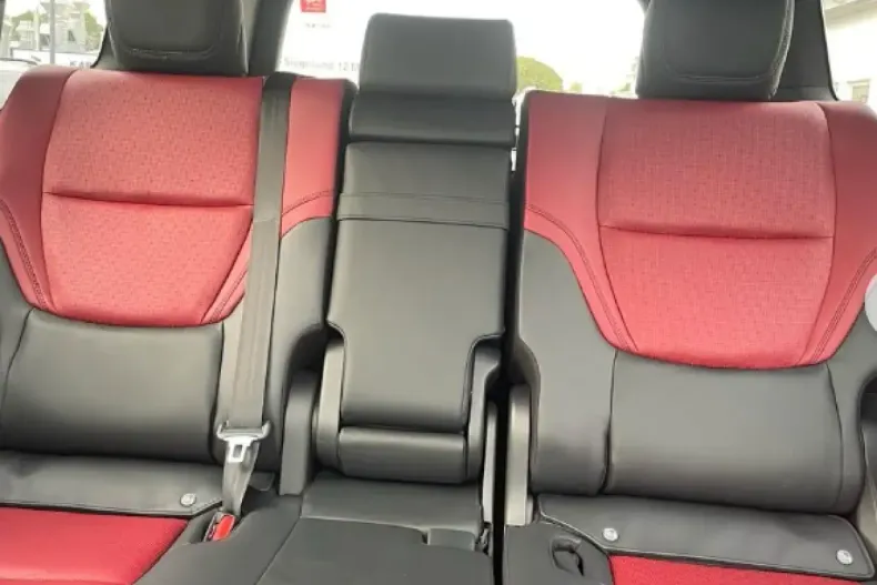 Toyota Land Cruiser din 2024 cu 10 km - oferta TOY125919 - foto 15