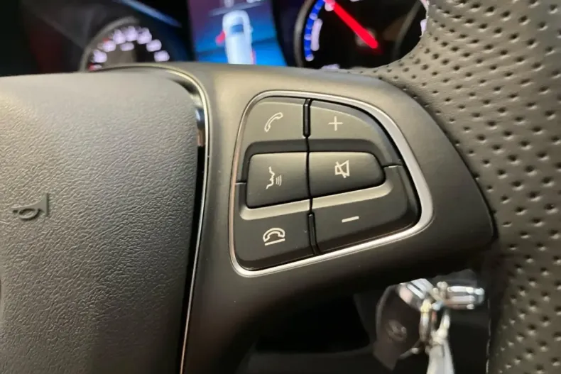 Mercedes-Benz EQV din 2023 cu 13.500 km - oferta MER125921 - foto 16