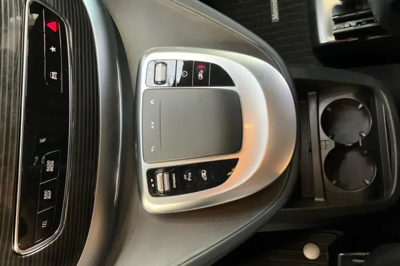 Mercedes-Benz EQV din 2023 cu 13.500 km - oferta MER125921 - foto 17