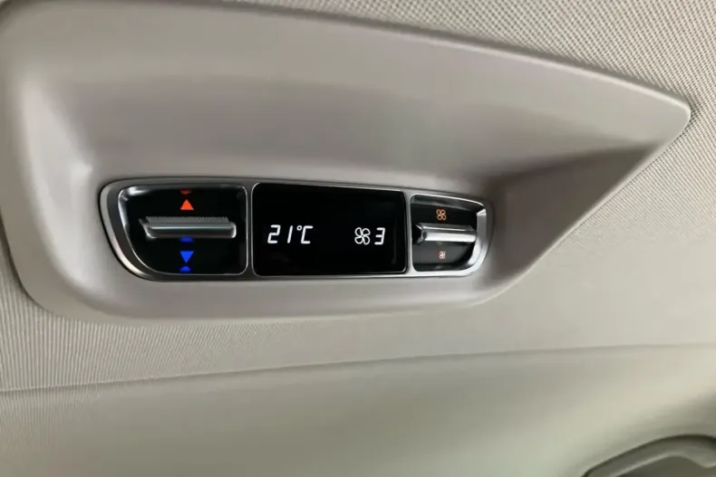 Mercedes-Benz EQV din 2023 cu 13.500 km - oferta MER125921 - foto 20