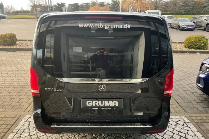 Mercedes-Benz EQV din 2022 cu 19.519 km - oferta MER125923 - foto 5