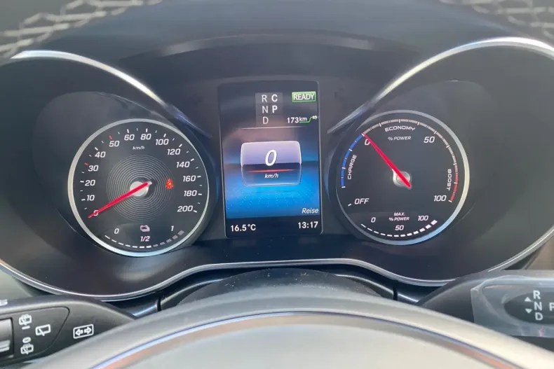 Mercedes-Benz EQV din 2022 cu 14.075 km - oferta MER125924 - foto 14