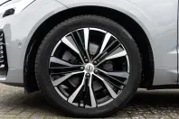 Volvo XC60 din 2023 cu 26.160 km - oferta VOL125925 - foto 4