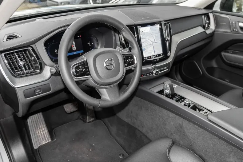 Volvo XC60 din 2023 cu 26.160 km - oferta VOL125925 - foto 6