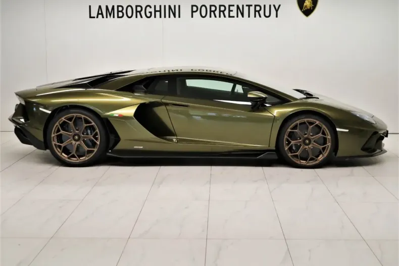 Lamborghini Aventador din 2022 cu 1.800 km - oferta LAM125926 - foto 2