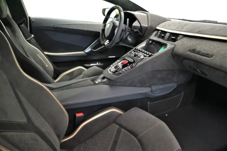 Lamborghini Aventador din 2022 cu 1.800 km - oferta LAM125926 - foto 7