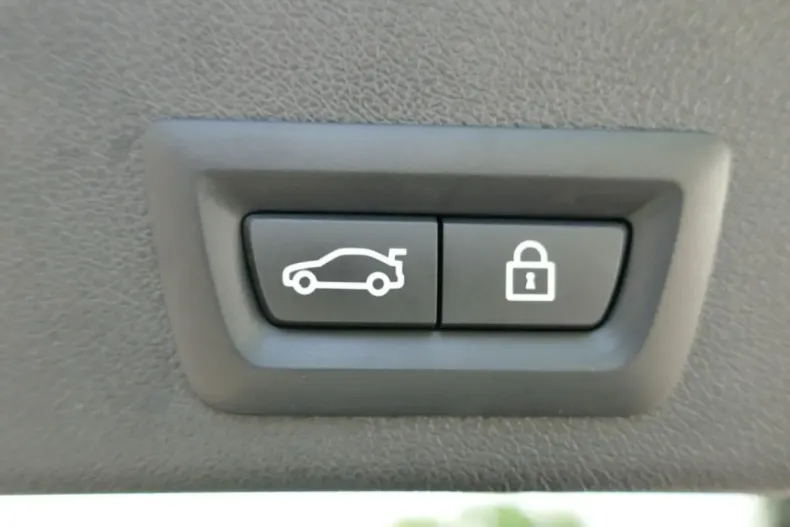 BMW X6 din 2023 cu 24.642 km - oferta BMW125928 - foto 5