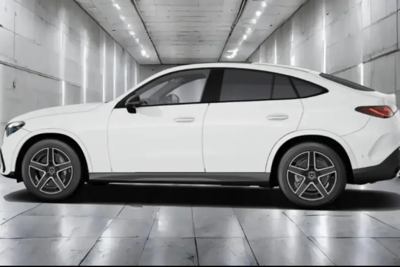 Mercedes-Benz GLC 220 din 2024 cu 9.900 km - oferta MER125930 - foto 2