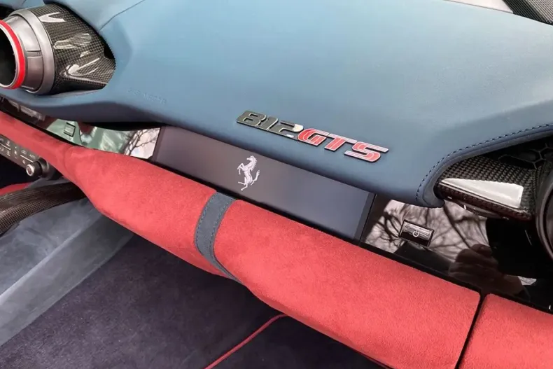 Ferrari 812 din 2022 cu 4.600 km - oferta FER125932 - foto 14